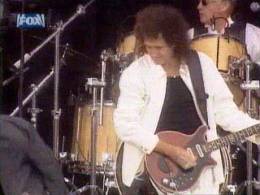Concert photo: Brian May + Roger Taylor live at the Hyde Park, London, UK (Party In The Park) [09.07.2000]