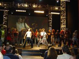 Concert photo: Brian May live at the Teatro Calderón, Madrid, Spain (WWRY musical) [30.05.2004]