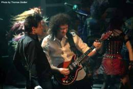 Guest appearance: Brian May + Roger Taylor live at the CCN CongressCenter, Nuremberg, Germany (Wetten, dass...?)
