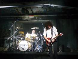 Concert photo: Brian May + Roger Taylor live at the Dominion Theatre, London, UK (WWRY musical) [14.05.2007]