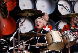 Concert photo: Roger Taylor live at the Wembley Stadium, London, UK (Live Earth) [07.07.2007]