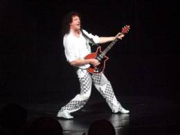 Concert photo: Brian May live at the Dominion Theatre, London, UK (WWRY musical) [21.05.2008]