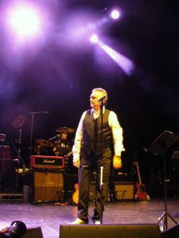 Concert photo: Roger Taylor live at the IndigO2, London, UK (with SAS Band (Jeff Scott Soto, Patti Russo, Madeline Bell, Graham Gouldman, Toyah Wilcox and Roy Wood)) [24.01.2009]