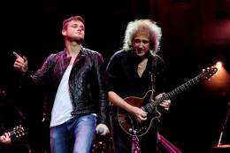 Guest appearance: Brian May + Roger Taylor live at the Royal Albert Hall, London, UK (Princes Trust Rock Gala)