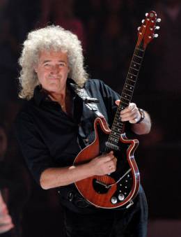 Guest appearance: Brian May live at the Nokia Theatre, Los Angeles, CA, USA (with Lady Gaga at MTV Music Video Awards)