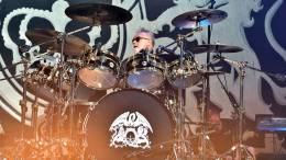 Concert photo: Queen + Adam Lambert live at the iHeartRadio Theater, Los Angeles, CA, USA (iHeartRadio Music Festival) [16.06.2014]