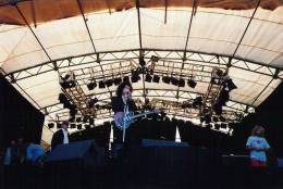 Concert photo: Brian May live at the Steinberggasse, Winterthur, Switzerland [12.09.1993]