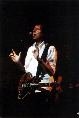 Concert photo: Brian May live at the Martinihal, Groningen, The Netherlands [24.09.1998]