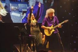 Concert photo: Brian May live at the Kongresove centrum, Prague, Czech Republic [08.03.2016]