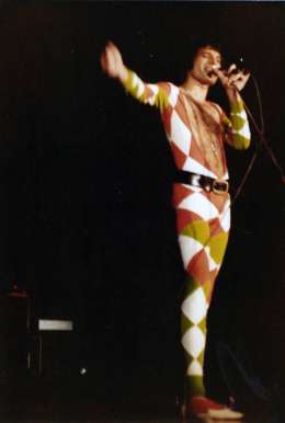 Concert photo: Queen live at the Hallenstadion, Zurich, Switzerland [30.04.1978]