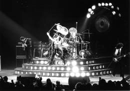 Concert photo: Queen live at the Ahoy Hall, Rotterdam, The Netherlands [29.01.1979]