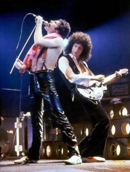 Concert photo: Queen live at the Rudi Sedlmayer Halle, Munich, Germany [11.02.1979]