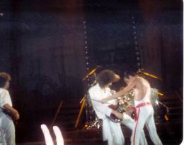 Concert photo: Queen live at the RDS Simmons Hall, Dublin, Ireland [28.08.1984]