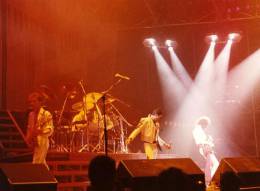 Concert photo: Queen live at the Sportspalace, Milan, Italy [14.09.1984]