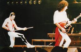 Concert photo: Queen live at the Sportspalace, Milan, Italy [14.09.1984]