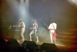 Concert photo: Queen live at the Groenoordhallen, Leiden, The Netherlands [20.09.1984]
