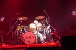 Concert photo: Queen + Paul Rodgers live at the Le Zenith, Paris, France [30.03.2005]