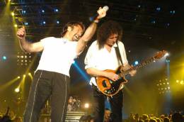 Concert photo: Queen + Paul Rodgers live at the Sazka Arena, Prague, Czech Republic [16.04.2005]