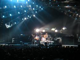Concert photo: Queen + Paul Rodgers live at the Color Line Arena, Hamburg, Germany [28.04.2005]