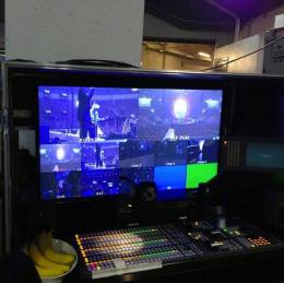 Concert photo: Queen + Adam Lambert live at the Rogers Arena, Vancouver, Canada [28.06.2014]