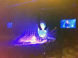 Concert photo: Queen + Adam Lambert live at the Jyske Bank Boxen, Herning, Denmark [15.02.2015]