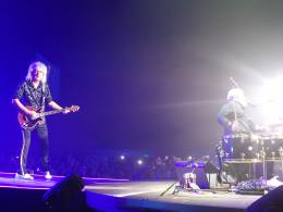 Concert photo: Queen + Adam Lambert live at the Orfeo Superdomo, Cordoba, Argentina [27.09.2015]