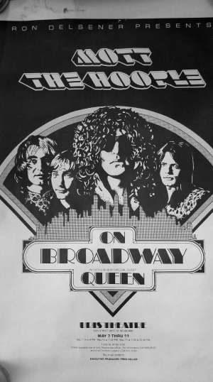 Poster - Queen with Mott The Hoople live in New York 1974