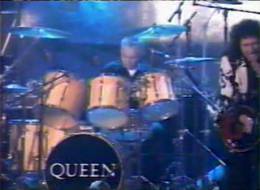 Guest appearance: Brian May + Roger Taylor live at the Waldorf Astoria Hotel, New York, NY, USA (Hall Of Fame induction ceremony)