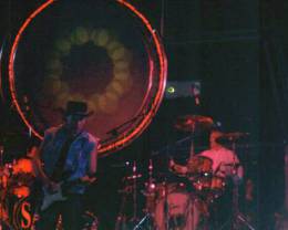 Concert photo: Roger Taylor live at the Fort Brockhurst, Gosport, UK (with SAS Band) [11.08.2001]