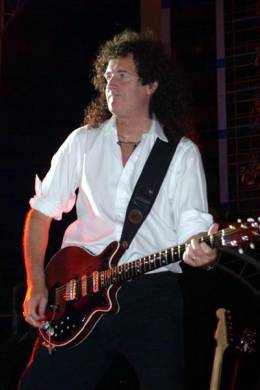 Concert photo: Brian May + Roger Taylor live at the Paris Hotel, Las Vegas, NV, USA (WWRY afterparty) [08.09.2004]