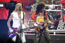 Concert photo: Brian May live at the Mandalay Bay Events Center, Las Vegas, NV, USA (VH1 Rock Honors) [25.05.2006]