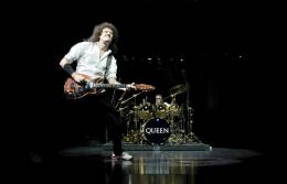 Guest appearance: Brian May + Roger Taylor live at the Birmingham Hippodrome, Birmingham, UK (WWRY musical)