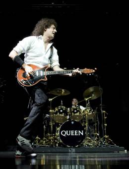 Concert photo: Brian May + Roger Taylor live at the Birmingham Hippodrome, Birmingham, UK (WWRY musical) [02.07.2009]