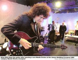 Guest appearance: Brian May live at the John Moores University, Liverpool, UK (Opening of a new media centre)