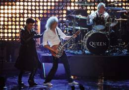 Guest appearance: Queen + Adam Lambert live at the Odyssey Arena, Belfast, UK (MTV EMA Awards)