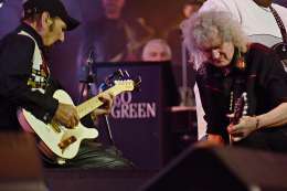 Concert photo: Brian May live at the Palladium, London, UK (James Burton and Friends) [04.06.2023]