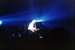 Concert photo: Brian May live at the City Hall, Sheffield, UK [09.06.1993]
