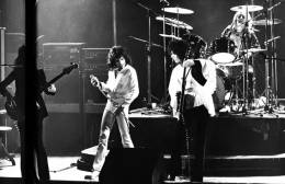 Concert photo: Queen live at the Theatre 140, Brussels, Belgium [10.12.1974]