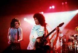 Concert photo: Queen live at the The Gardens, Louisville, KY, USA [21.01.1977]