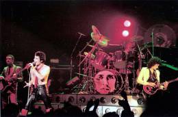 Concert photo: Queen live at the Empire Theatre, Liverpool, UK [06.12.1979]