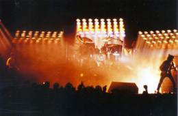 Concert photo: Queen live at the Groenoordhallen, Leiden, The Netherlands [27.11.1980]