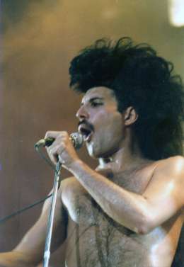 Concert photo: Queen live at the Forest National, Brussels, Belgium [21.09.1984]