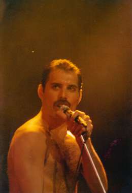 Concert photo: Queen live at the Forest National, Brussels, Belgium [21.09.1984]