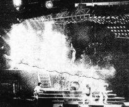 Concert photo: Queen live at the Mount Smart Stadium, Auckland, New Zealand [13.04.1985]
