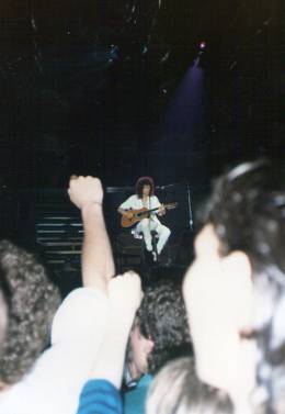 Concert photo: Queen live at the Groenoordhallen, Leiden, The Netherlands [11.06.1986]
