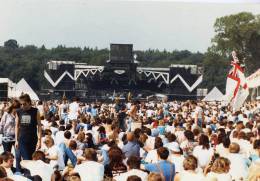 Concert photo: Queen live at the Knebworth Park, Stevenage, UK [09.08.1986]
