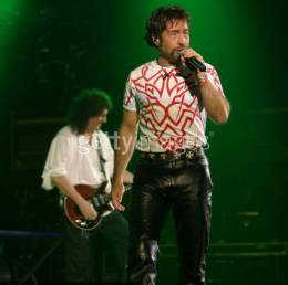 Concert photo: Queen + Paul Rodgers live at the Brixton Academy, London, UK [28.03.2005]
