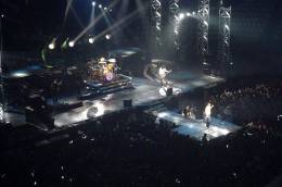 Concert photo: Queen + Paul Rodgers live at the Palalottomatica, Rome, Italy [04.04.2005]