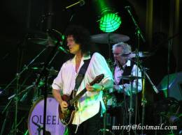 Concert photo: Queen + Paul Rodgers live at the Stadthalle, Vienna, Austria [13.04.2005]