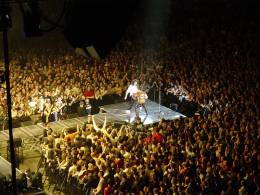 Concert photo: Queen + Paul Rodgers live at the Olympiahalle, Munich, Germany [14.04.2005]